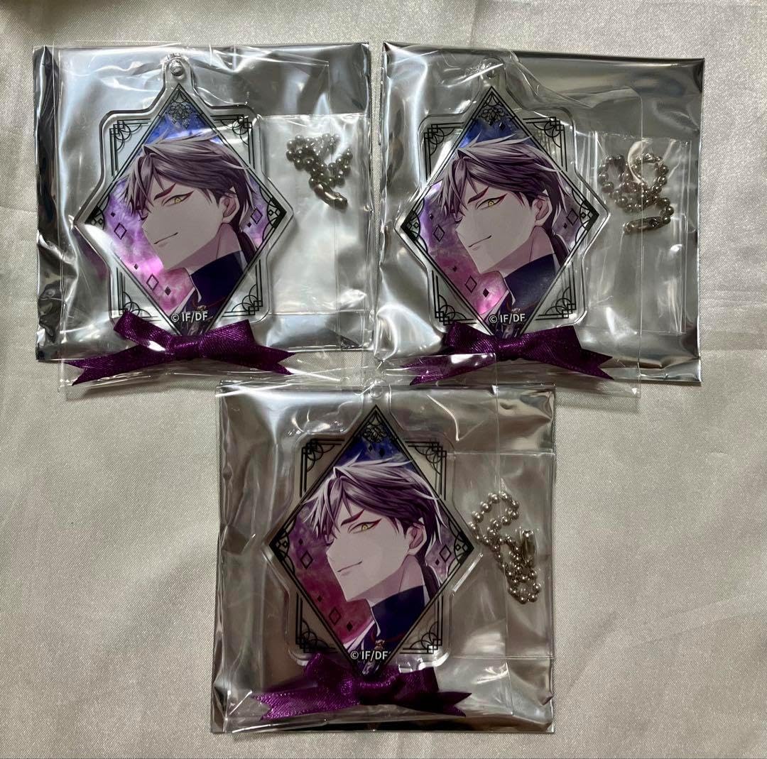 まい様お取り置きです。No．241 クローバー 猫 キーホルダー